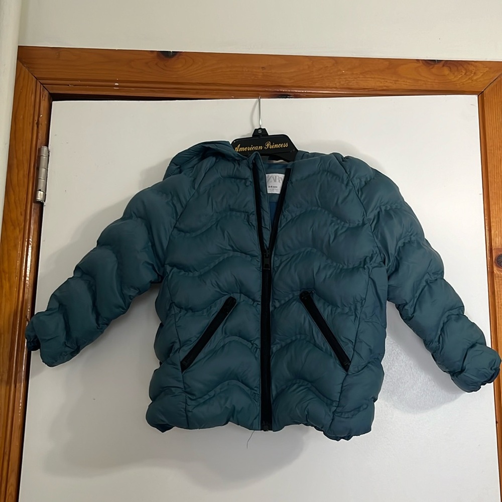 Zara Ultra Lightweight Water Repellent Jacket for Toddler Boy size 3-4 years